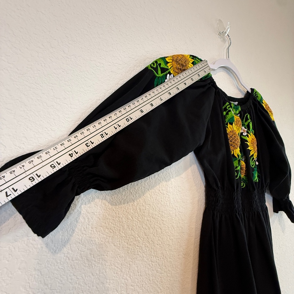🌻 Sun-Kissed Beauty | Mexican Embroidered Sunflower Peasant Dress - M -Preloved - Picture 10 of 16